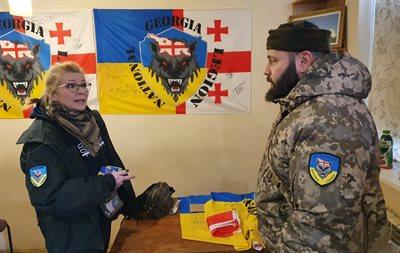 Wicemarszałek Sejmu, Małgorzata Gosiewska spotkała się na Ukrainie z żołnierzami Legionu Gruzińskiego