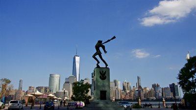 Nasyp i ogrodzenie zasłonią Pomnik Katyński w Jersey City? Polonia protestuje