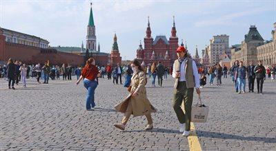 Rośnie liczba osób opuszczających Rosję. Jest ich dwukrotnie więcej niż przed rokiem