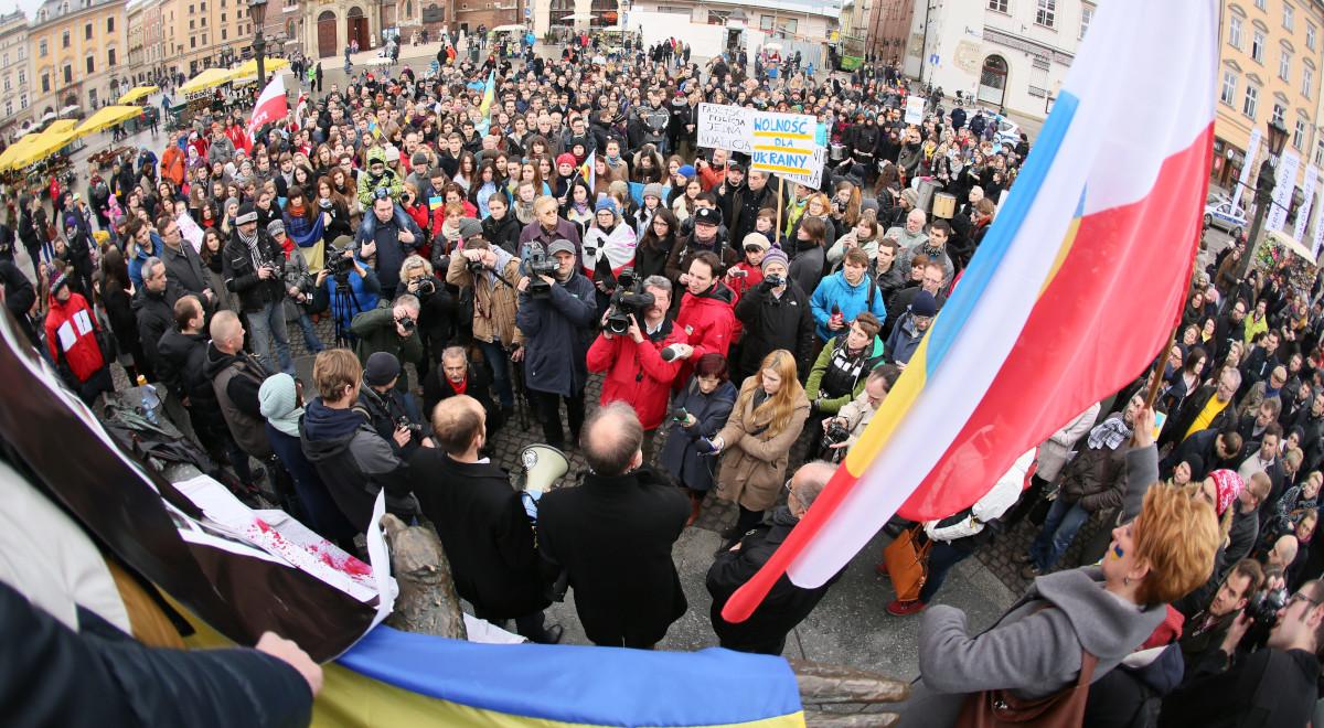 "Solidarni z Euromajdanem". Jak rodziły się akcje pomocowe? [POSŁUCHAJ]