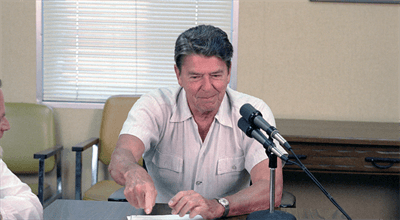 Światowy Dzień Radia. Reagan ogłasza III wojnę światową. Historia wielkiej radiowej gafy prezydenta USA 