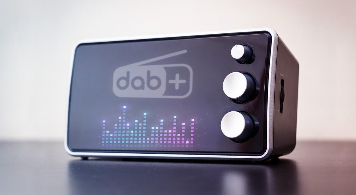 Europa wybiera radio w technologii cyfrowej. Na czym polega DAB+? 