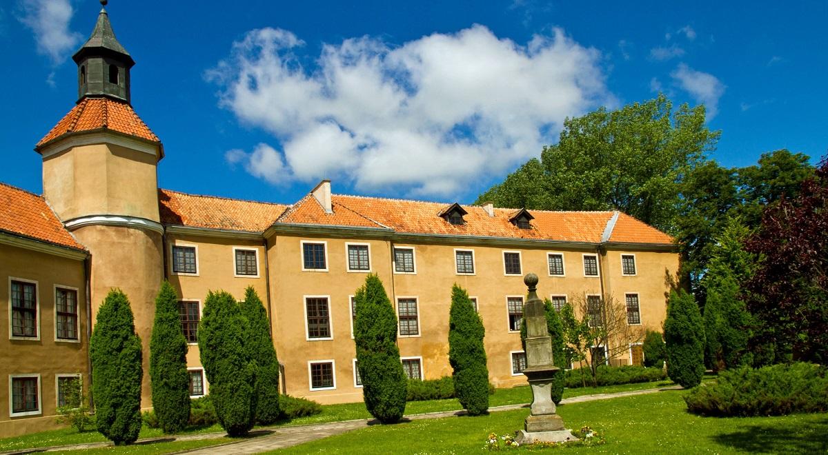 Pałac w Morągu – pruski zabytek z baśniami braci Grimm w tle