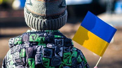 Rosjanie kontynuują wywózkę ukraińskich dzieci. "Stosują przemoc, piorą im mózgi"