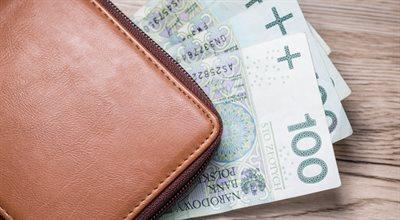 Pensje płacone "pod stołem" nadal obecne w polskim biznesie. Kosztują sektor publiczny 17 mld zł rocznie