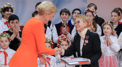 "Akcja Pomocy Polakom na Wschodzie". Agata Kornhauser-Duda odwiedziła polską szkołę w Tbilisi