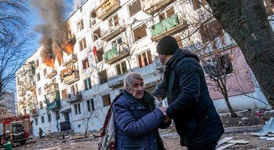Trwa bombardowanie ukraińskich miast. Rosyjscy żołnierze strzelają do cywilów