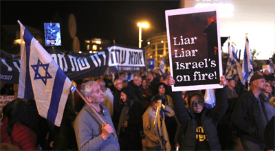 Protest w Tel Awiwie. Demonstranci domagają się odejścia Netanjahu