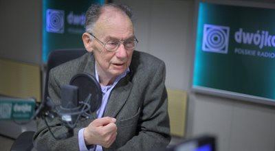Prof. Michał Głowiński z nagrodą Tuwima