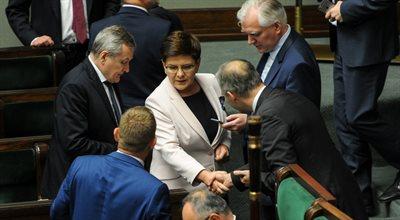 Rekonstrukcja rządu premier Beaty Szydło. "Uderza brak planu zmian"