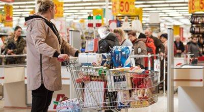 Nastroje polskich konsumentów lekko w górę. GUS przedstawił nowe dane