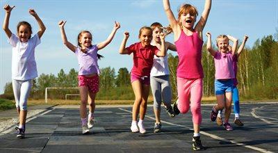Deficyt aktywności fizycznej w szkołach. Dzieci potrzebują godziny ruchu dziennie