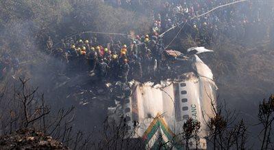 Katastrofa samolotu w Nepalu. Ratownicy nie tracą nadziei, wznowiono poszukiwana czterech osób