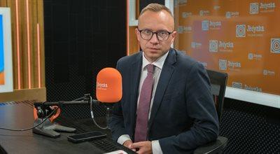 Soboń zapowiada "wyraźny spadek inflacji". "Solidny wzrost gospodarczy" w 2024 r.
