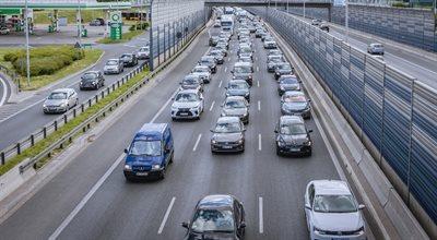  Zakaz sprzedaży nowych aut spalinowych od 2035 r. Mateusz Morawiecki: to ideologia klimatyczna