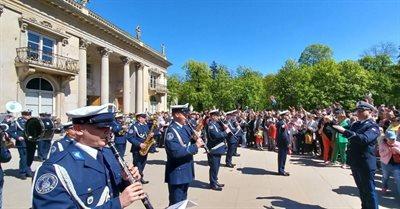 Orkiestry wojskowe w Łazienkach Królewskich