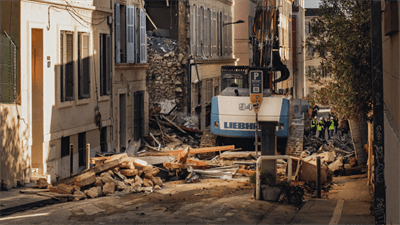Katastrofa budowlana w Marsylii. Ratownicy kontynuują poszukiwania zaginionych osób