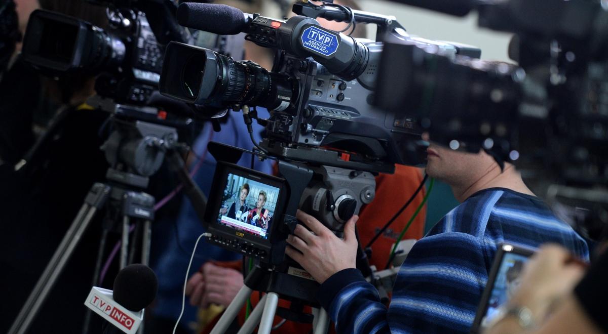 PiS reformuje media, czy robi "skok na władzę"?