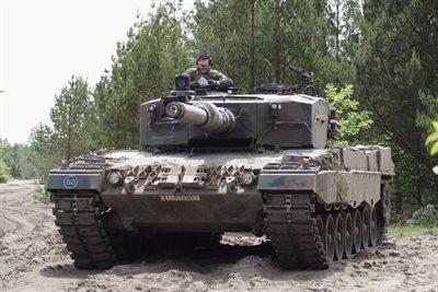 Kolejne kontrowersje wokół niemieckiego sprzętu wojskowego. Czechy: czołgi Leopard nadają się tylko do ćwiczeń