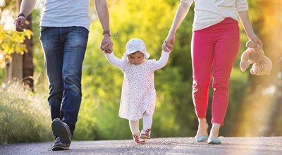 Ważne zmiany w urlopach rodzicielskich. Eksperci wyjaśniają nowe przepisy