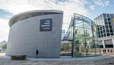 50 lat Muzeum van Gogha. O największym zbiorze dzieł holenderskiego malarza