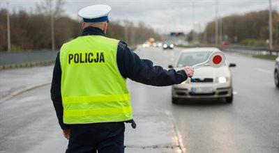 Kontrole drogowe, czyli jak rozmawiać z policjantem
