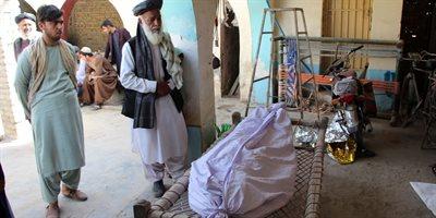 Afganistan. Samobójczy zamach terrorystyczny. Wiele ofiar śmiertelnych