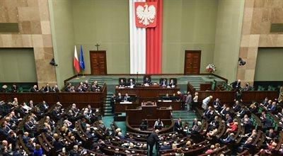 Dwudniowe posiedzenie Sejmu. W porządku obrad projekt ustawy dot. kwoty wolnej od podatku [TRANSMISJA]
