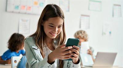 Zakaz korzystania ze smartfonów w szkołach. Czy Polska pójdzie tym tropem?