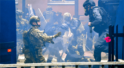 Atak na KFOR w Kosowie. Szef NATO: stawiają pod znakiem zapytania dołączenie krajów bałkańskich do Sojuszu