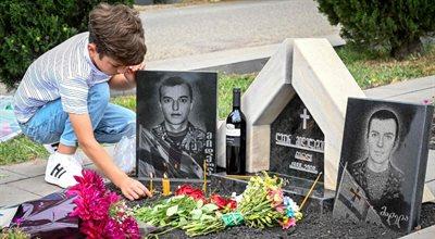 Gruzini oddali hołd ofiarom wojny z Rosją z 2008 roku. Na znak pamięci opuszczono też flagi