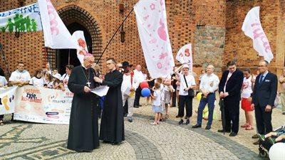 "Jestem, Żyję, Kocham". Marsz dla Życia na ulicach Poznania