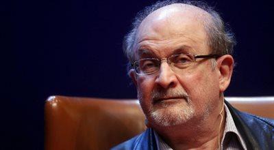 Pisarz Salman Rushdie kilkukrotnie dźgnięty w szyję, trafił do szpitala