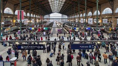 Atak nożownika na dworcu kolejowym w Paryżu. Kilka osób rannych