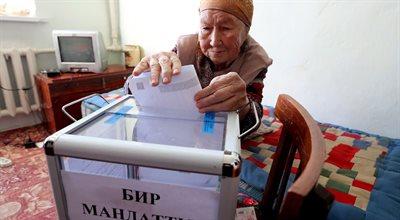 Wybory parlamentarne w Kirgistanie. Ich wynik wzmocni pozycję prezydenta?