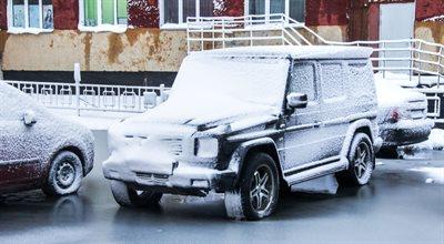 Sprawny samochód zbudowany z lodu! [WIDEO]