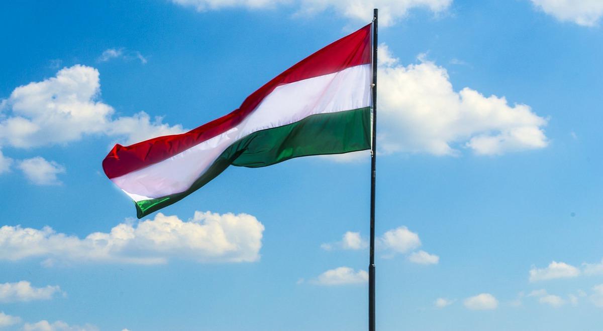 Węgrzy w ogniu krytyki. Zaostrzają prawo azylowe