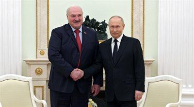"Białoruś jest dla Rosji jak laboratorium represji". Białoruscy dziennikarze ostrzegają