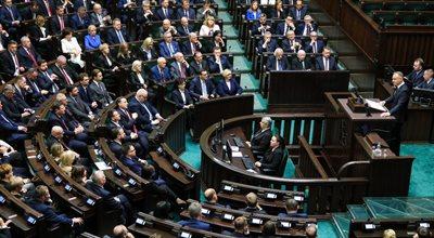 Pierwsze posiedzenie nowej kadencji Sejmu. Posłowie złożyli ślubowanie [TRANSMISJA]