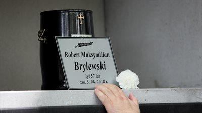 Robert Brylewski spoczął na Powązkach. "To niepowetowana strata"