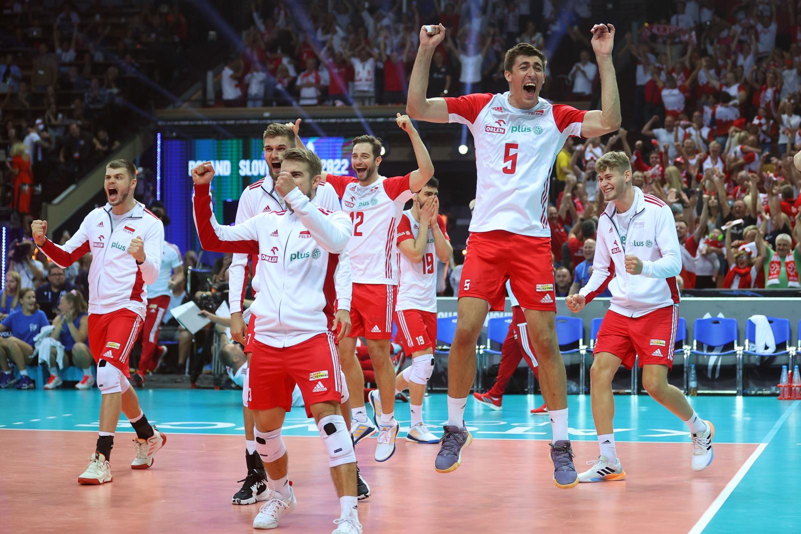 Volleyball: Poles to play for gold!