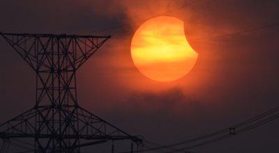 Zaćmienie Słońca nad Polską. Kiedy i jak je oglądać? Wyjaśniamy