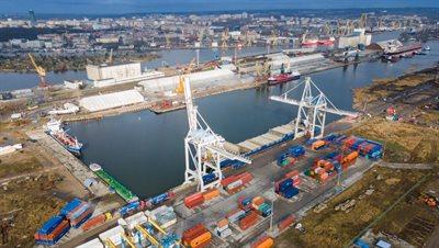 Port w Świnoujściu - Niemcy mówią o ekologii, a myślą o ekonomii. Felieton Miłosza Manasterskiego