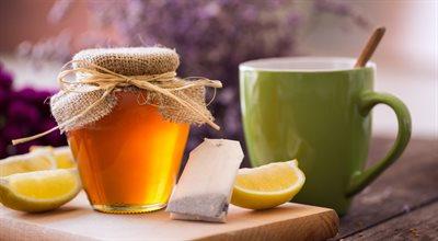 Jak prawidłowo zaparzać herbatę? Co wpływa na jej smak?
