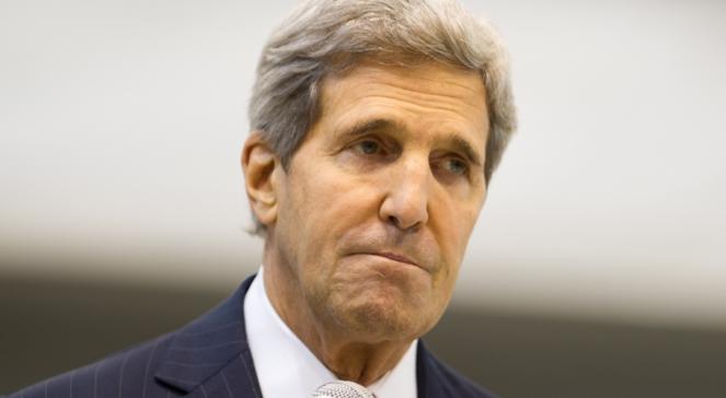 Walka o pieniądze i kontrakty? John Kerry w Polsce