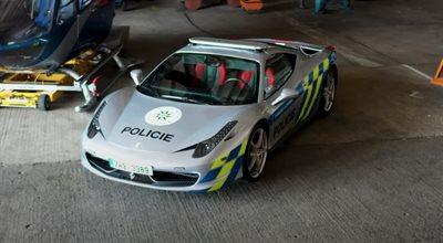 Czescy funkcjonariusze skonfiskowali Ferrari. Zasili policyjną flotę.