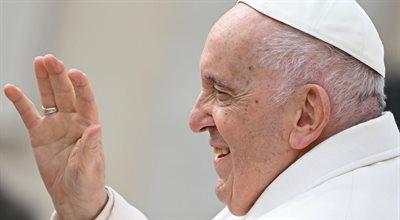 Franciszek opuścił klinikę Gemelli. Nowe informacje ws. stanu zdrowia papieża