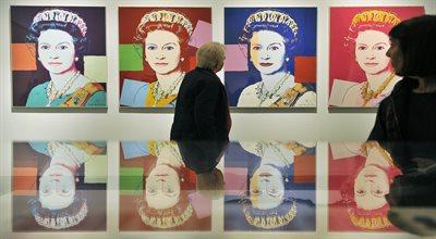 Królowa Elżbieta II - jak się zapisała w popkulturze?