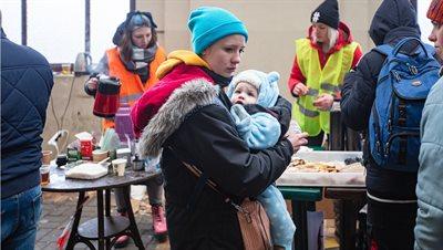 Socjolog: Polki czują, że są potrzebne, i chcą pomóc Ukrainkom w trudach macierzyństwa