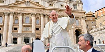 Papież Franciszek: wojna jest matką wszelkiego ubóstwa